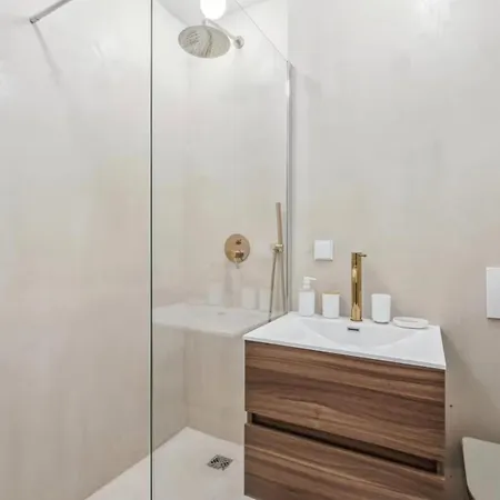 17 Bouc - Cozy Renovated 700m From Croisette - Palais *